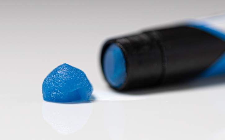 GDT Dental LC Blockout Light-Cured Resin – Blue, 5 Syringes (2g Each) – Easy Application